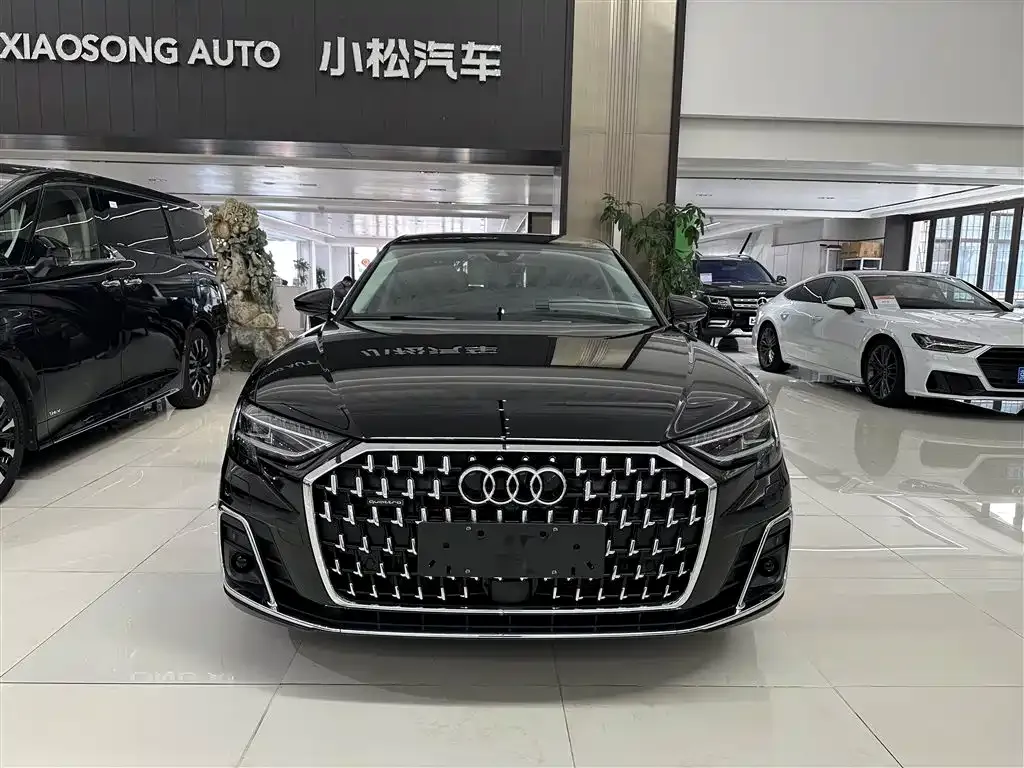 Audi A8 — фото 5