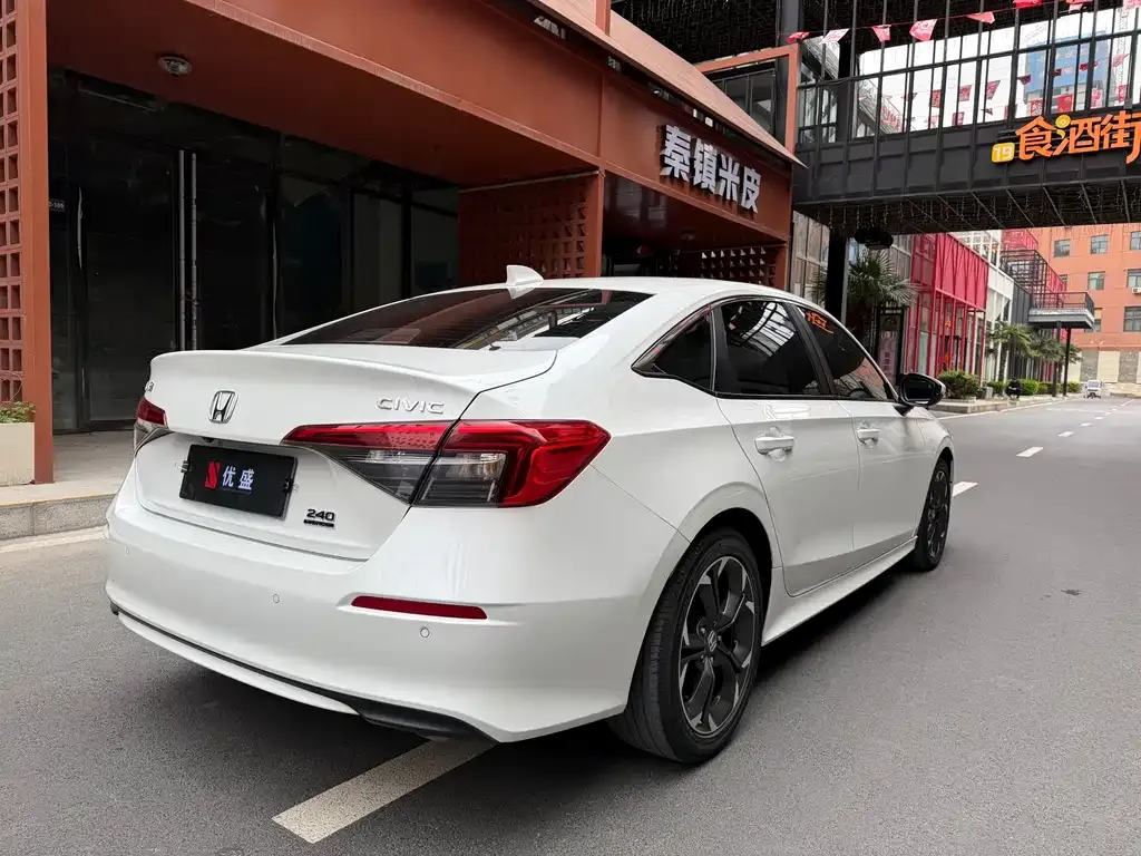 Honda Civic — фото 4