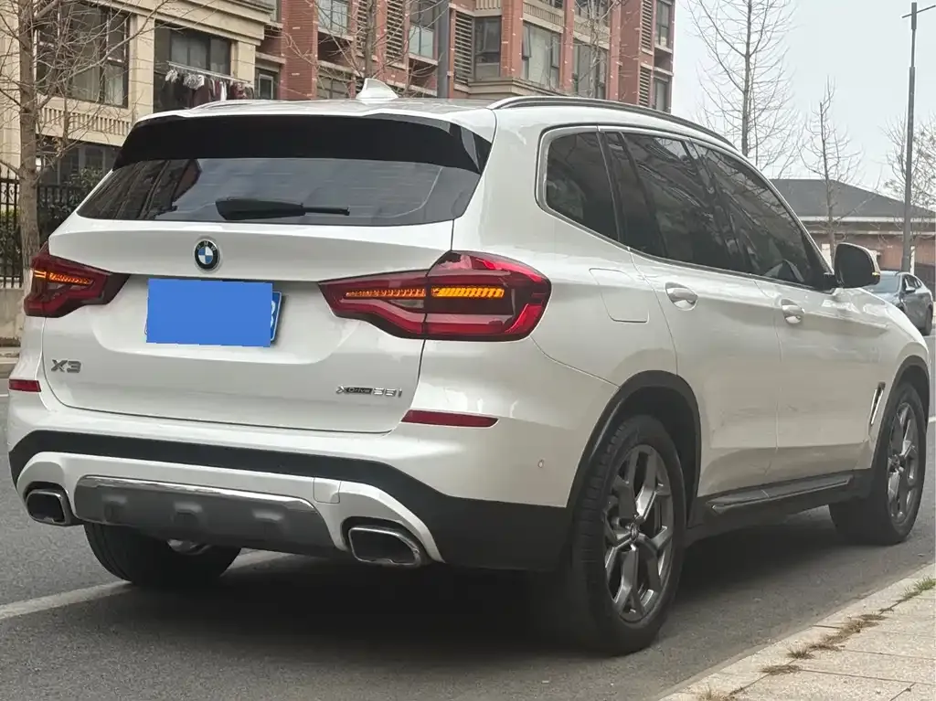 BMW X3 — фото 8