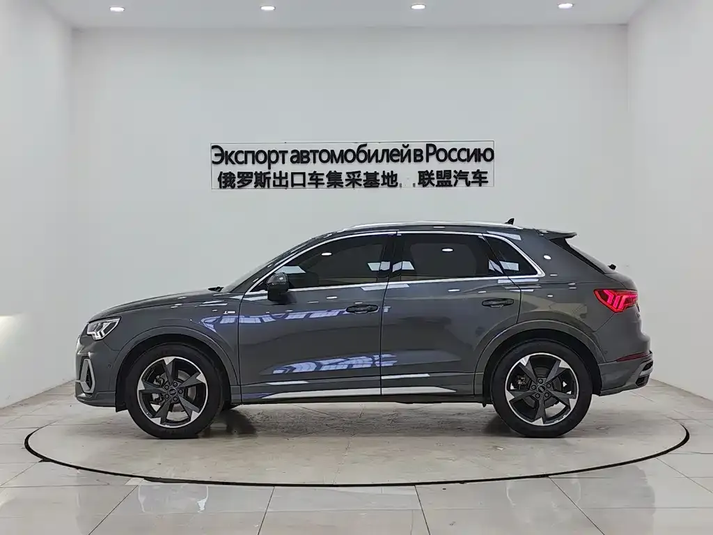 Audi Q3 2023 из CN, фото 7