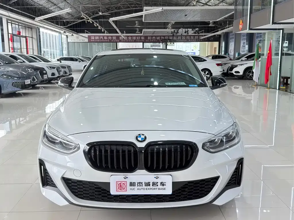 BMW 1 Series 2022 из CN, фото 4