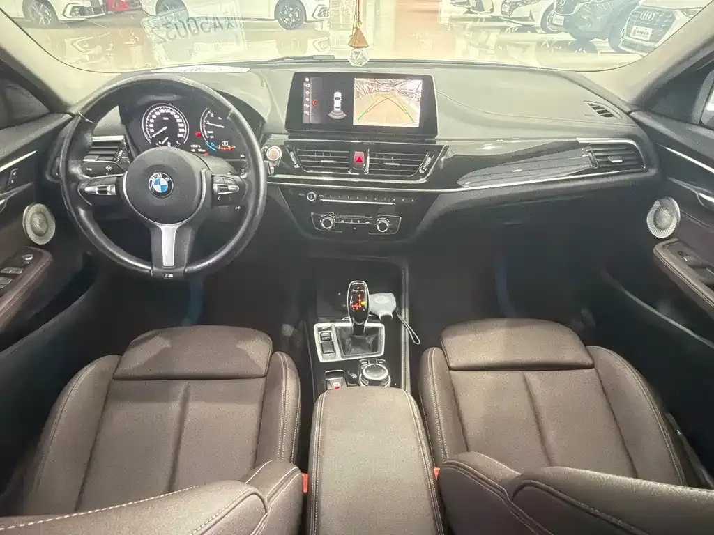BMW 1 Series 2022 из CN, фото 3