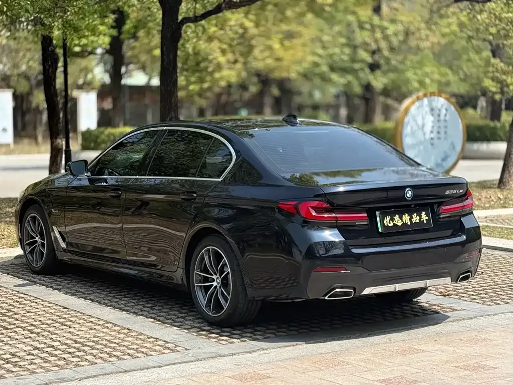BMW 5 Series New Energy — фото 10