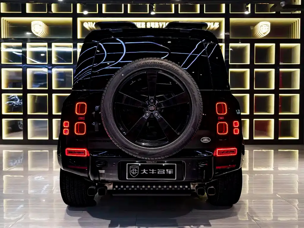 Land Rover Defender — фото 8