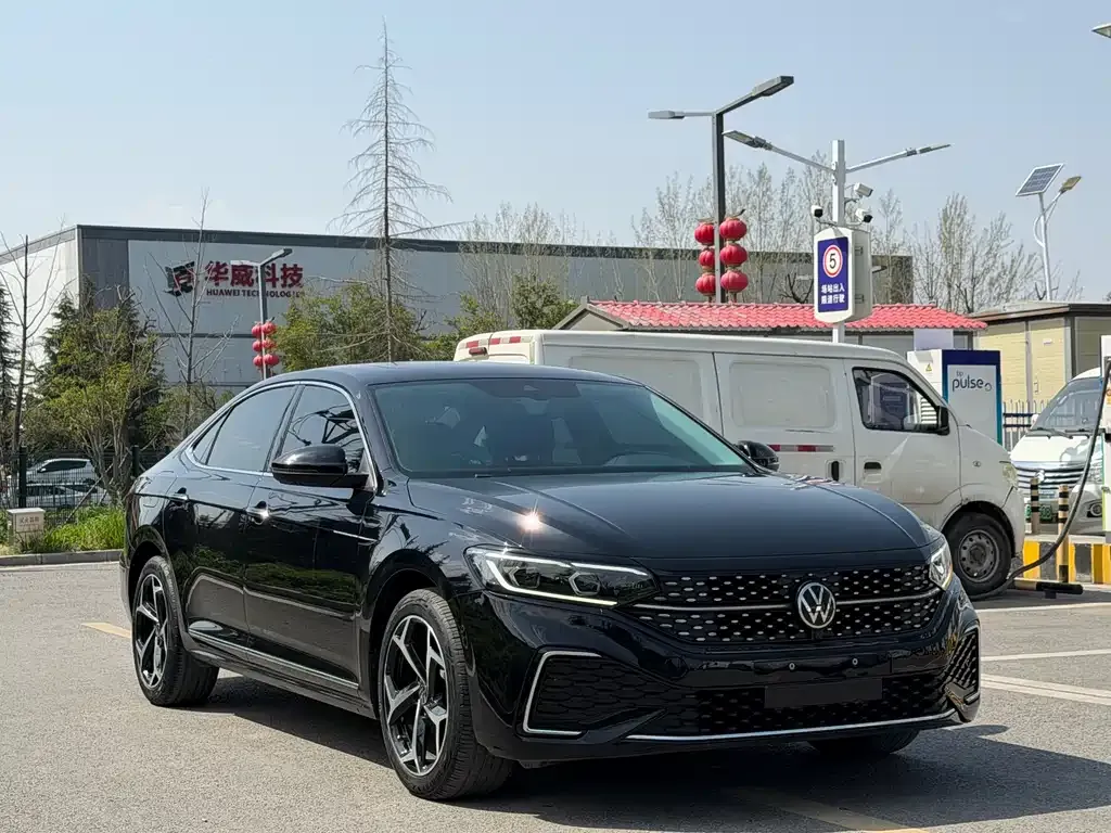 Volkswagen Passat — фото 5
