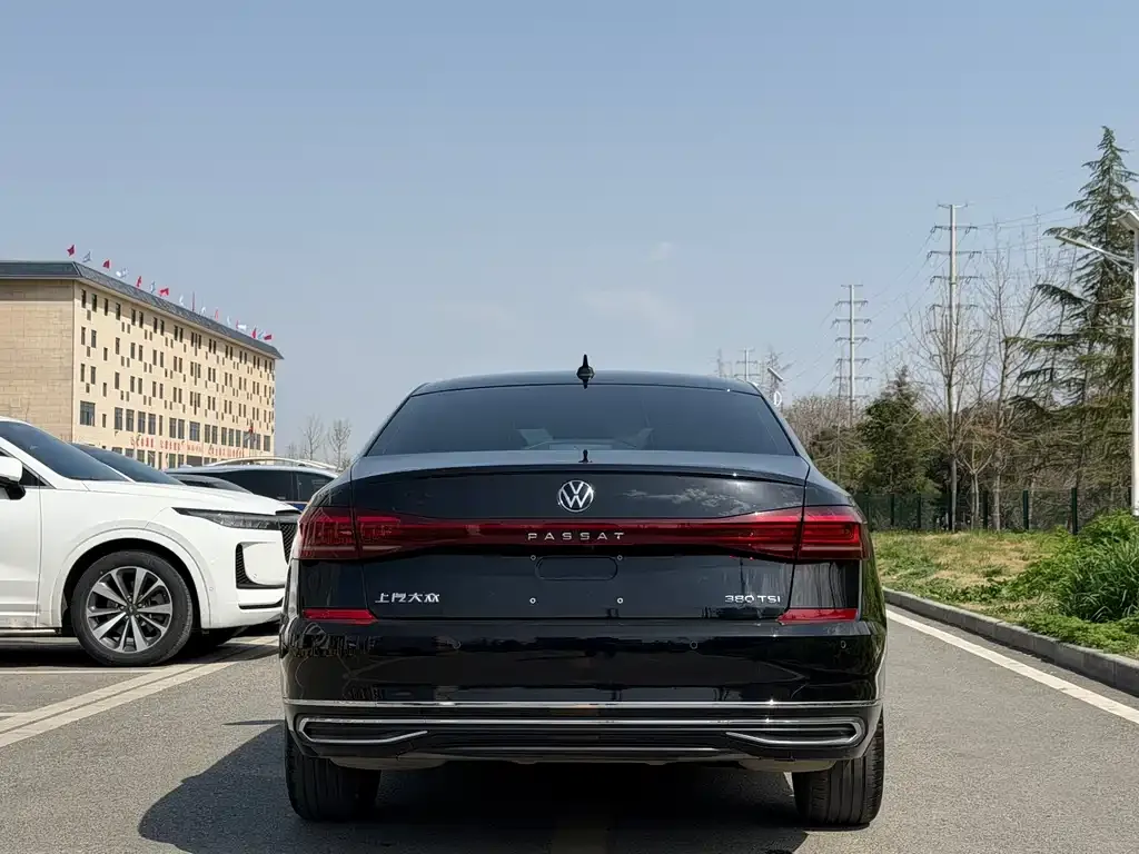 Volkswagen Passat — фото 2