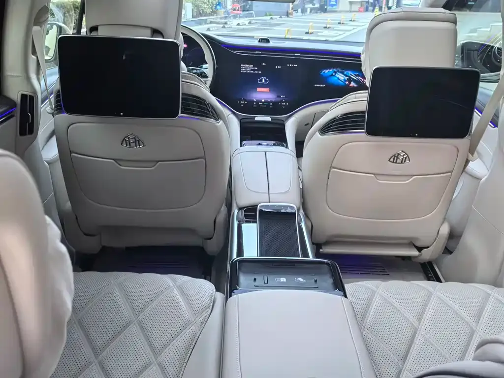 Mercedes-Benz EQS SUV 2025 из CN, фото 7