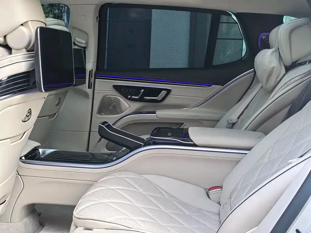 Mercedes-Benz EQS SUV 2025 из CN, фото 6