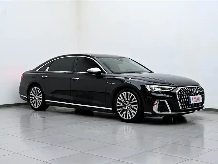 Audi A8 2023 из CN, фото 3