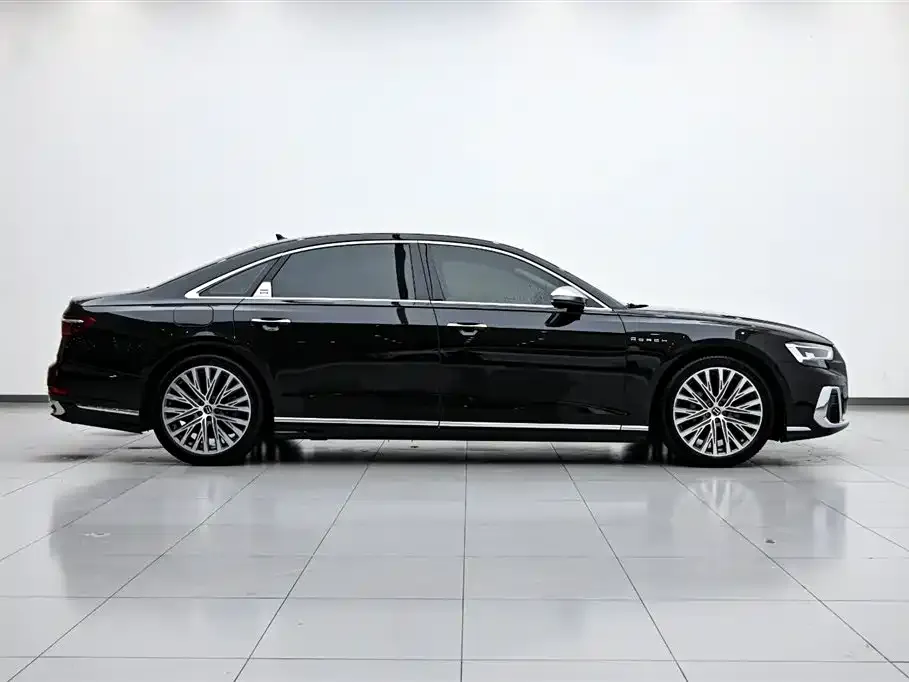 Audi A8 2023 из CN, фото 9