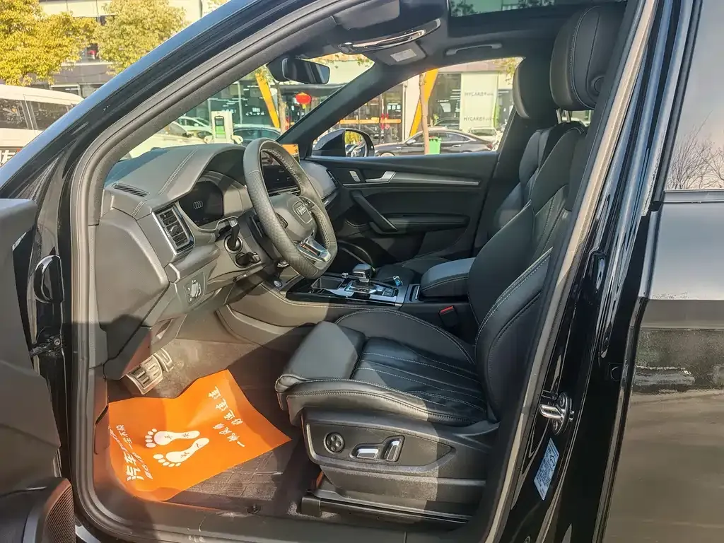 Audi Q5L 2024 из CN, фото 6