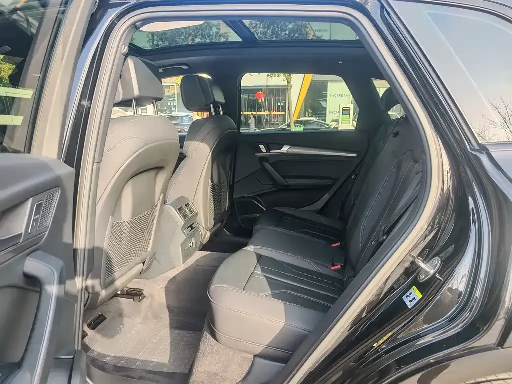 Audi Q5L 2024 из CN, фото 7