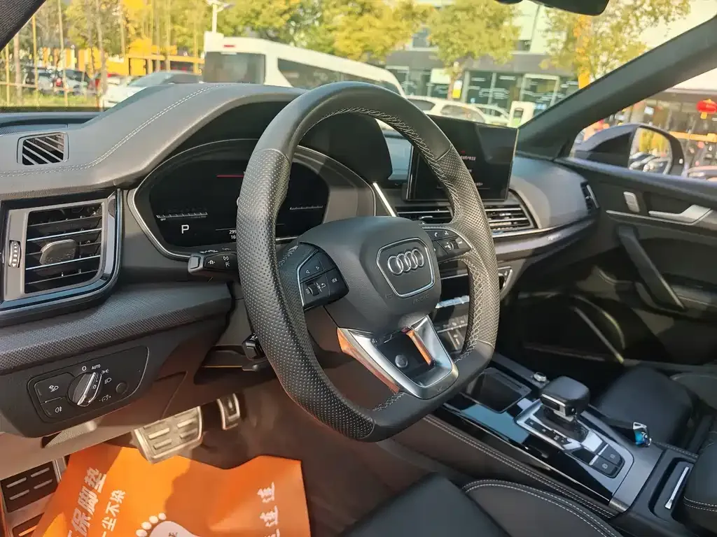 Audi Q5L 2024 из CN, фото 8