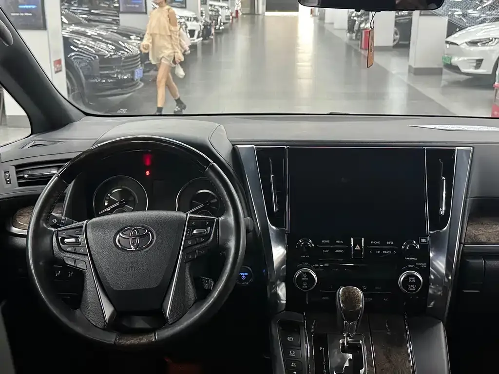 Toyota Alphard 2023 из CN, фото 5