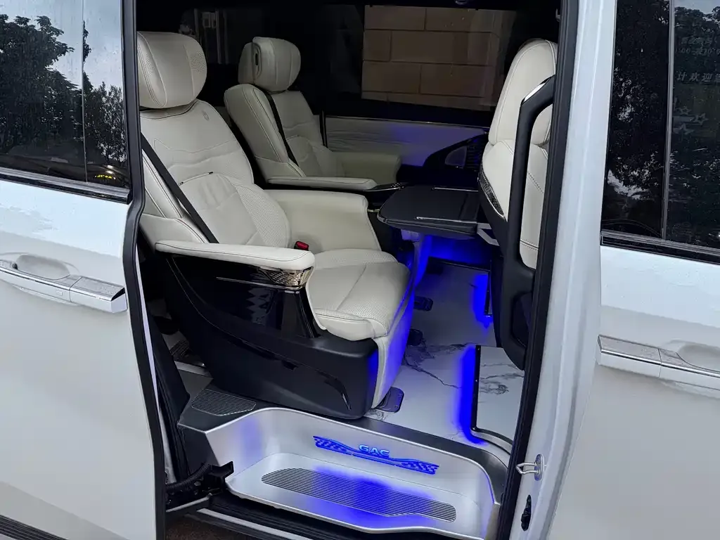 GAC Motor Trumpchi M8 — фото 2