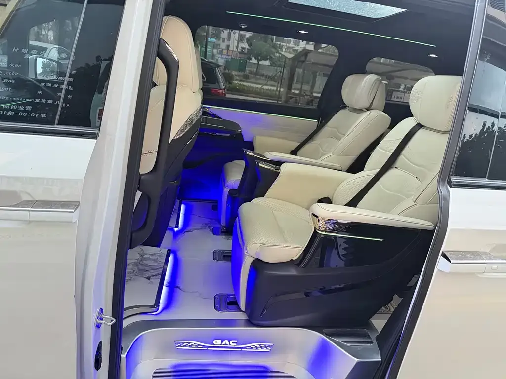 GAC Motor Trumpchi M8 — фото 5