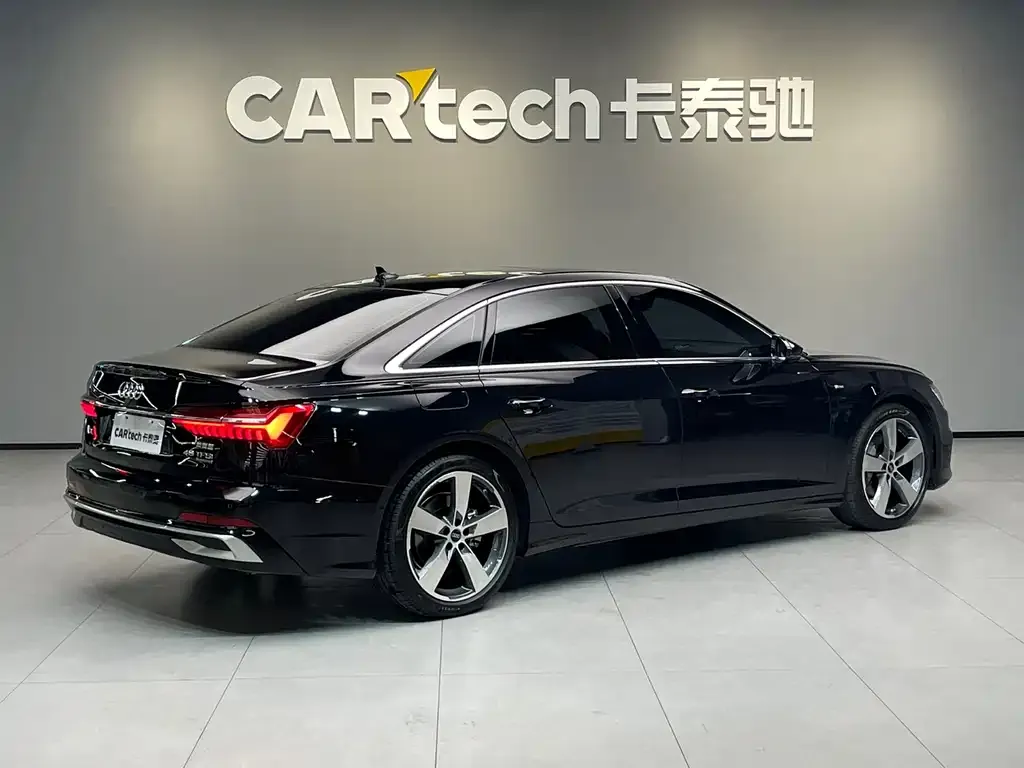 Audi A6L 2023 из CN, фото 4