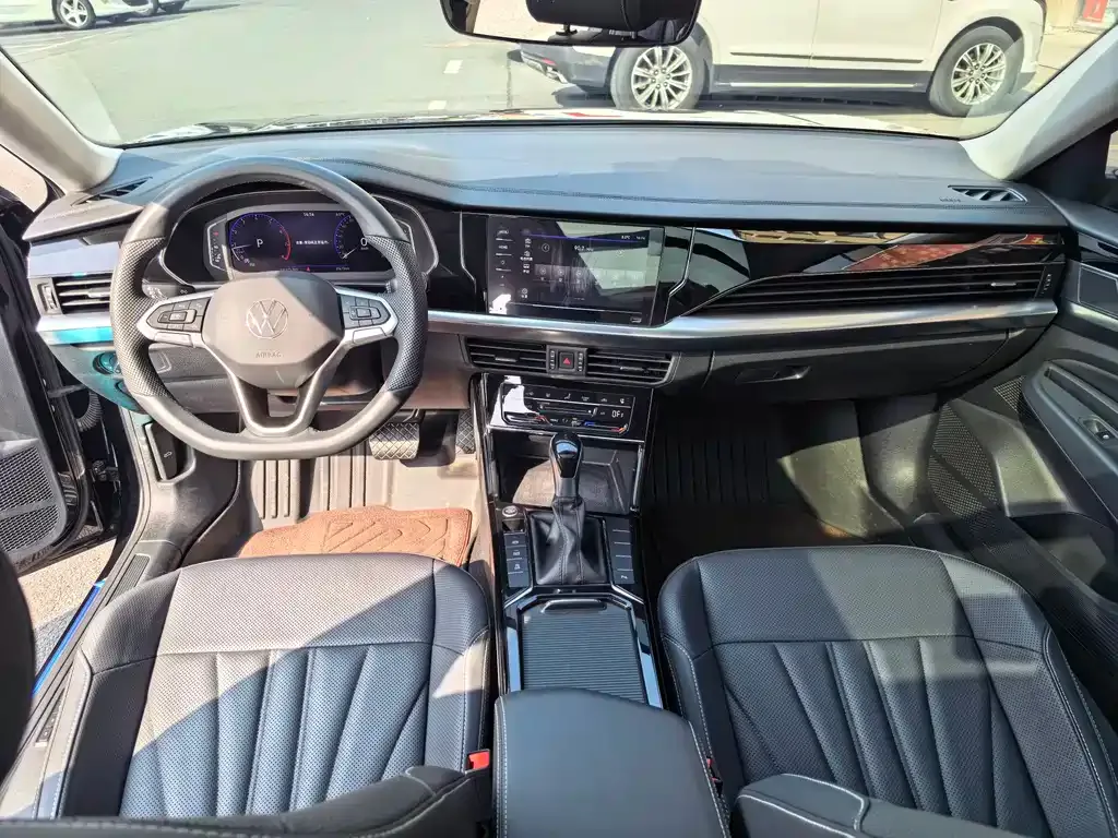 Volkswagen Passat 2024 из CN, фото 3
