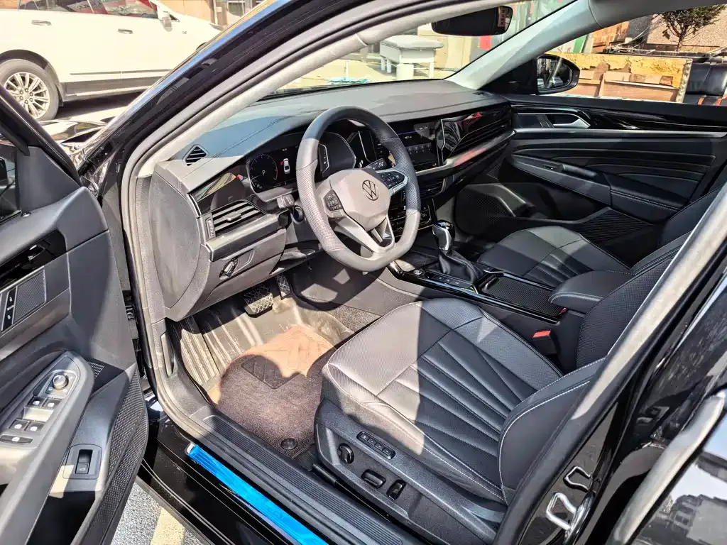 Volkswagen Passat 2024 из CN, фото 9