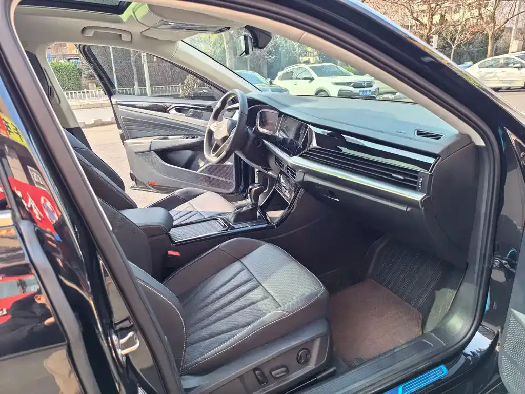 Volkswagen Passat 2024 из CN, фото 5