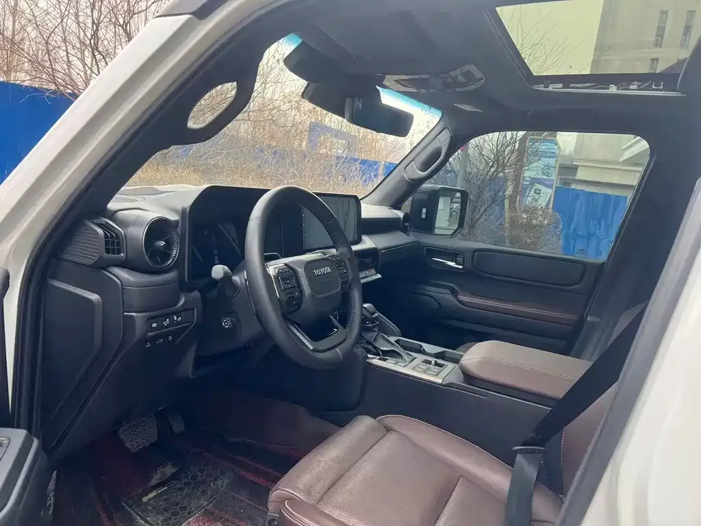 Toyota Prado 2026 из CN, фото 2