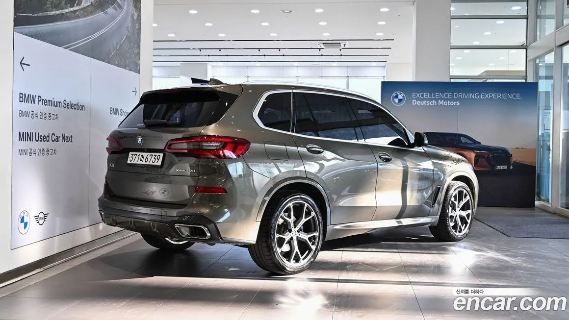 BMW X5 — фото 10