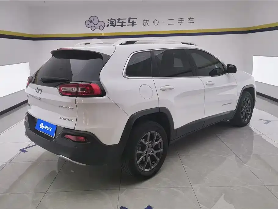 Jeep Cherokee 2021 из CN, фото 8