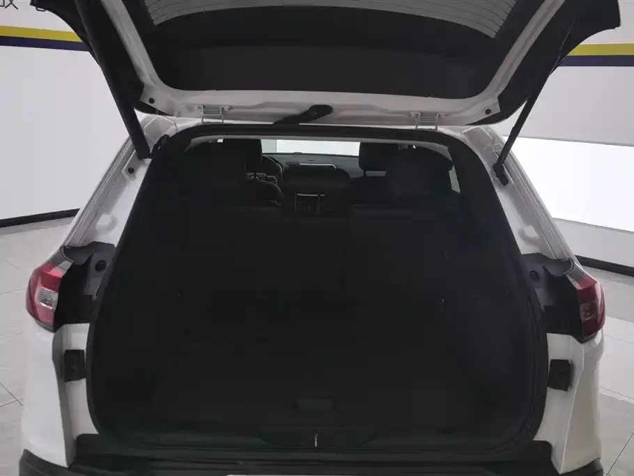 Jeep Cherokee 2021 из CN, фото 2