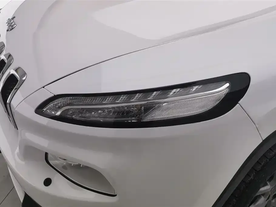 Jeep Cherokee 2021 из CN, фото 7