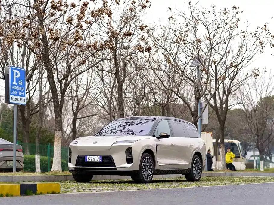NIO ES8 2025 из CN, фото 1