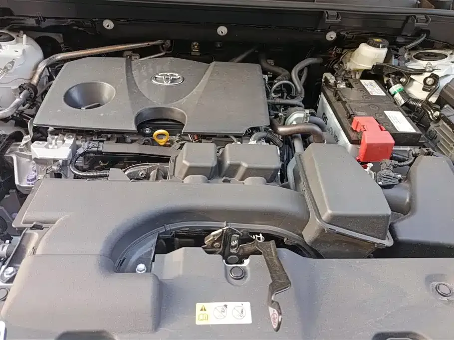 Toyota RAV4 2025 из CN, фото 5