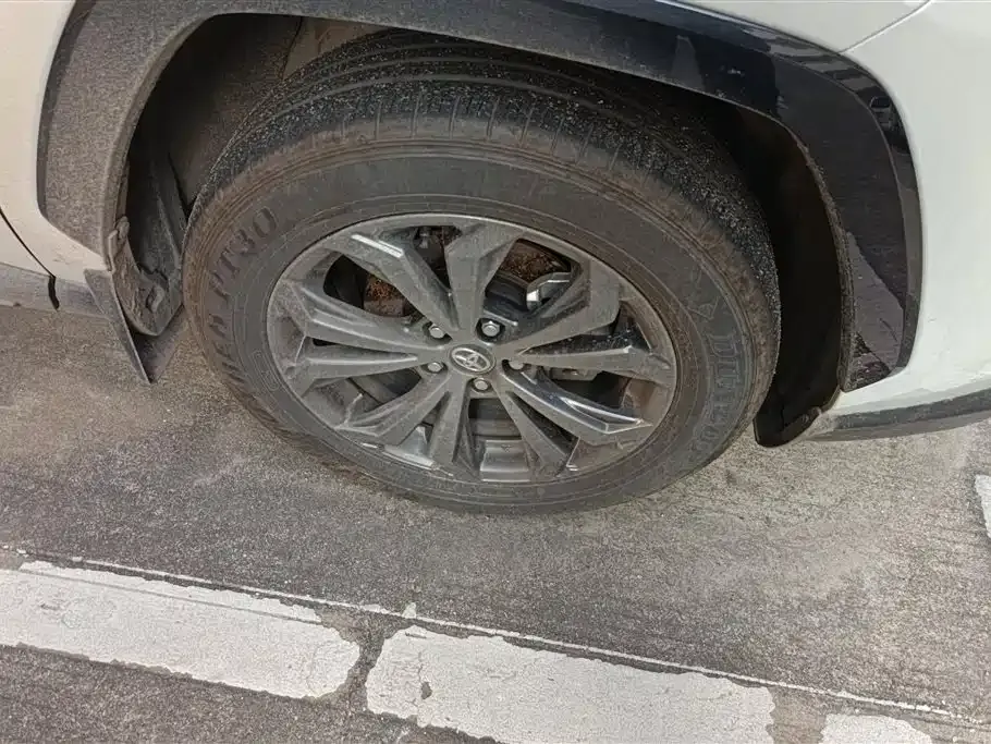 Toyota RAV4 2025 из CN, фото 9