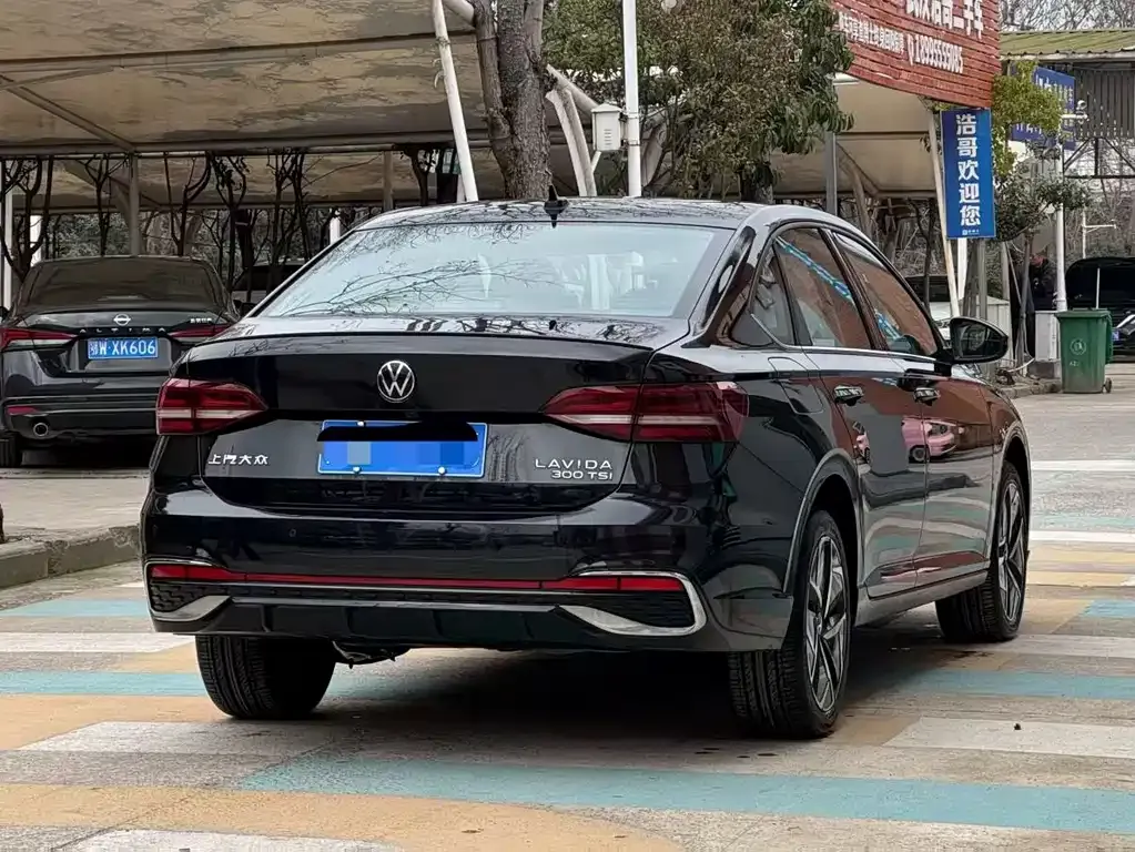 Volkswagen Lavida 2023 из CN, фото 3