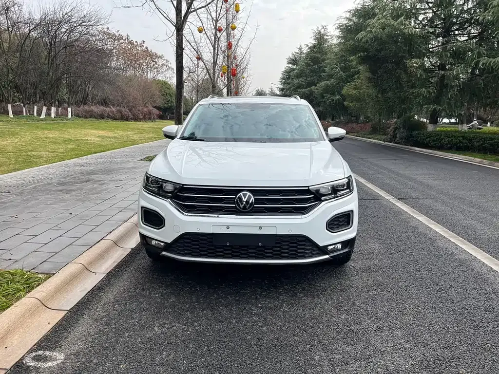 Volkswagen T-Roc 2023 из CN, фото 8