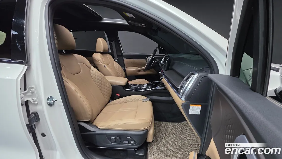 Kia Sorento — фото 8