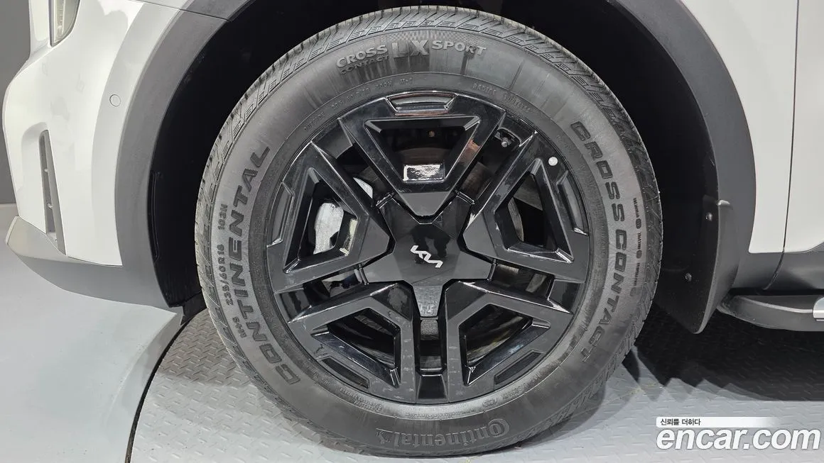 Kia Sorento — фото 10