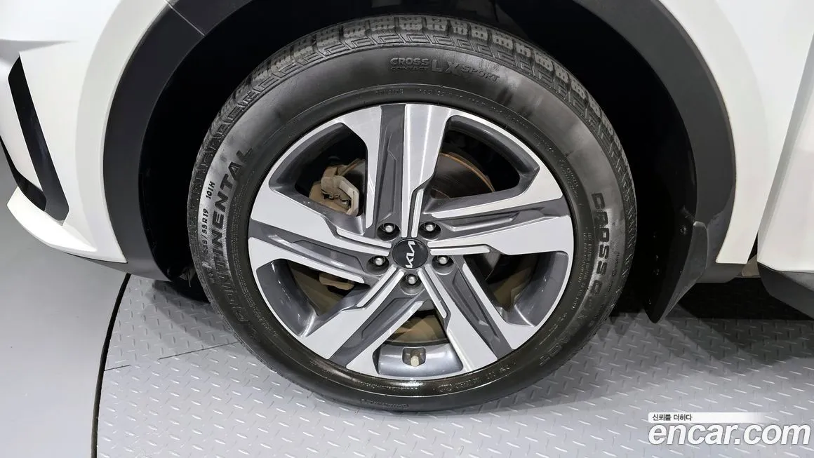 Kia Sorento — фото 9