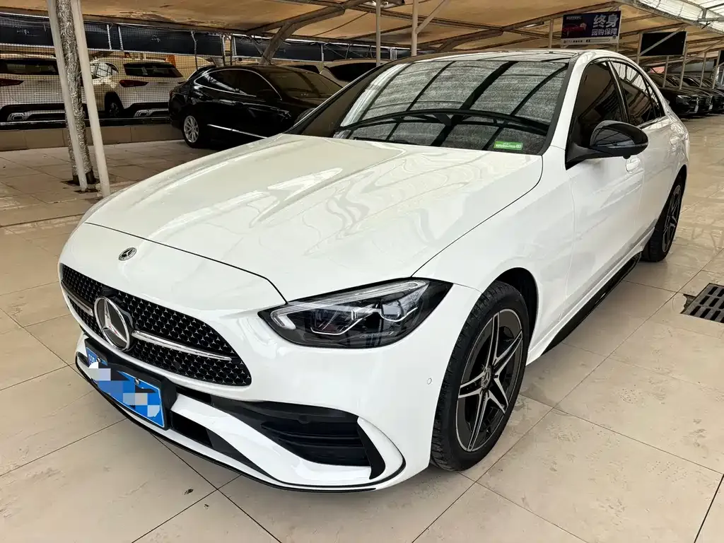 Mercedes-Benz C-Class — фото 1