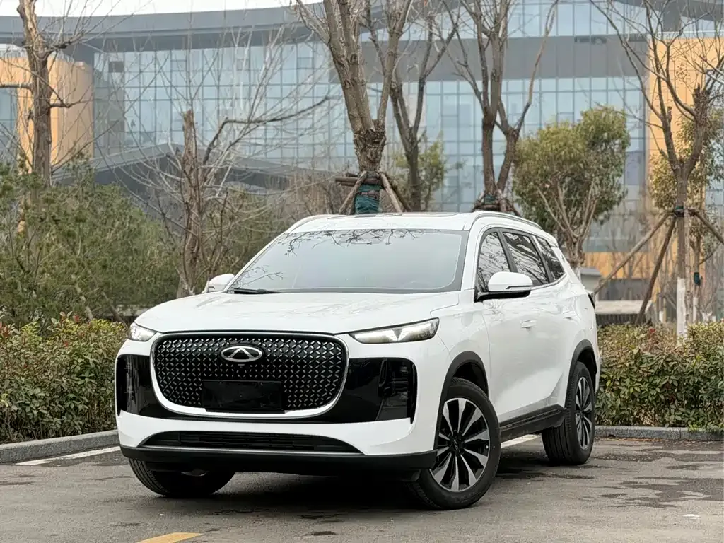 Chery Tiggo 8 PLUS — фото 1