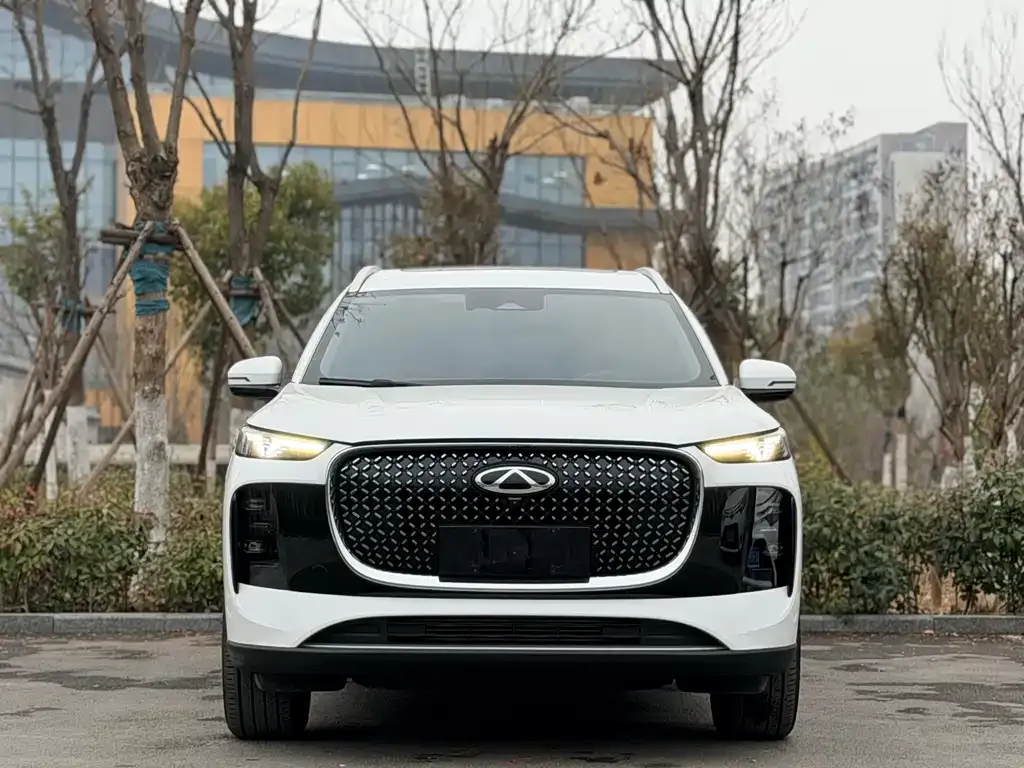 Chery Tiggo 8 PLUS — фото 9