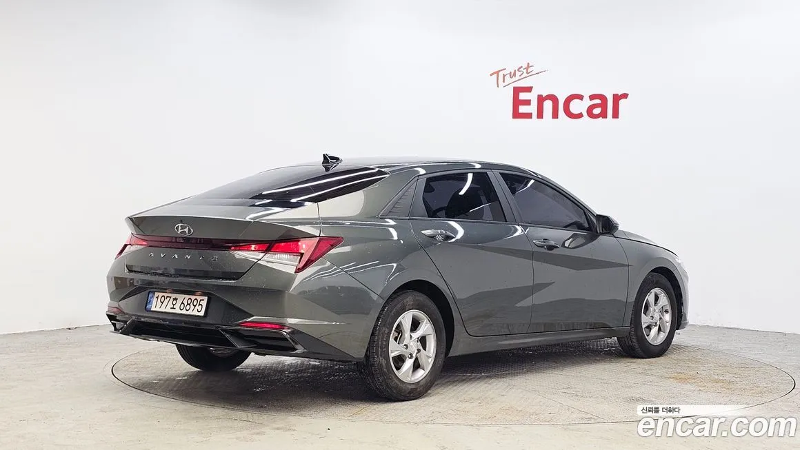Hyundai AVANTE — фото 2