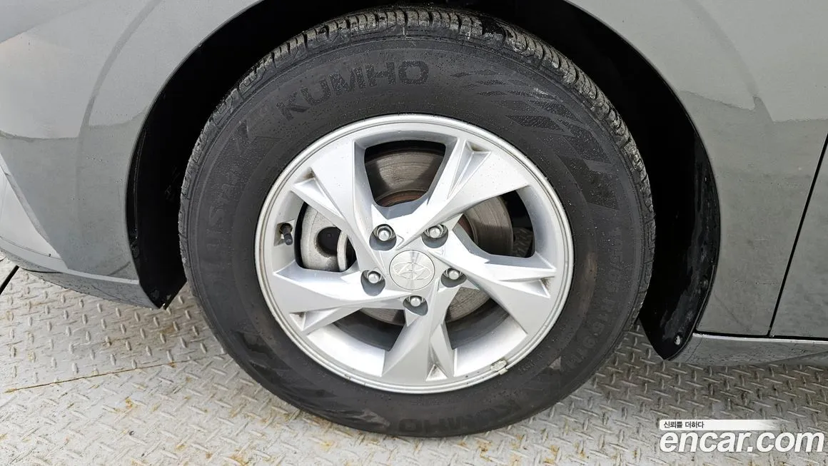 Hyundai AVANTE — фото 3