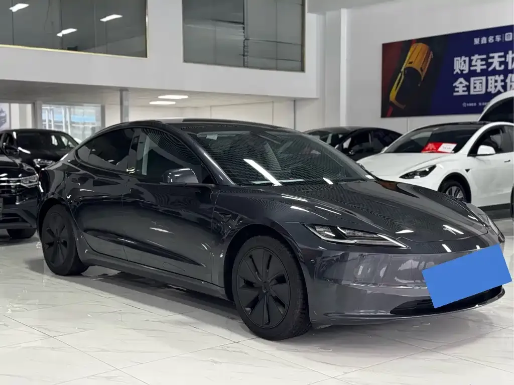Tesla Model 3 — фото 7