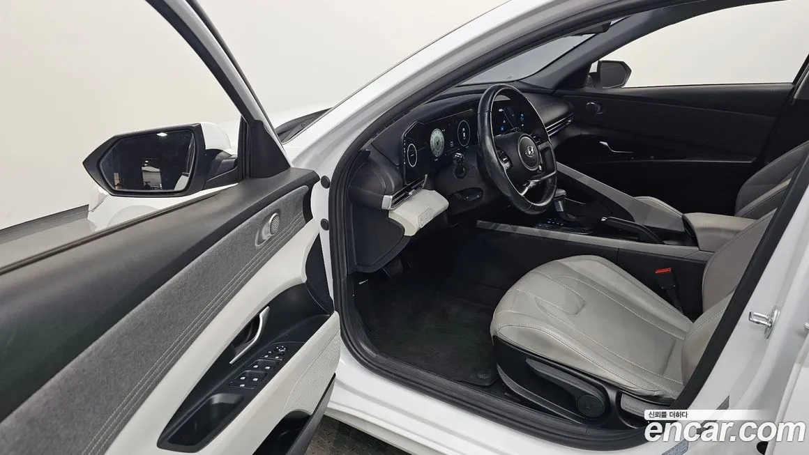 Hyundai AVANTE — фото 7