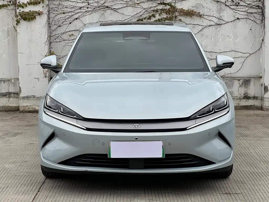 BYD Qin L — фото 10