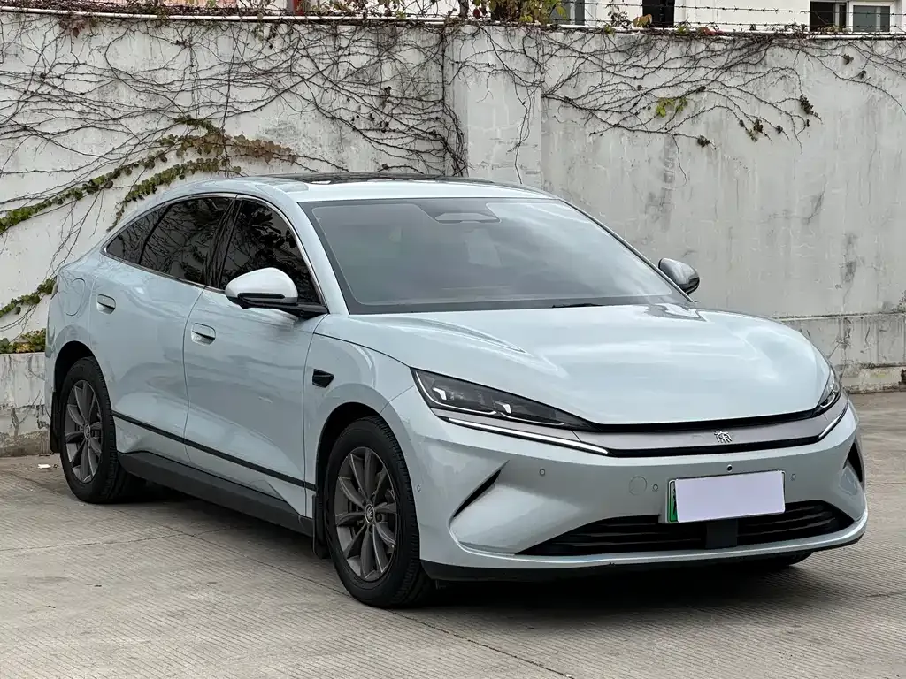 BYD Qin L — фото 9