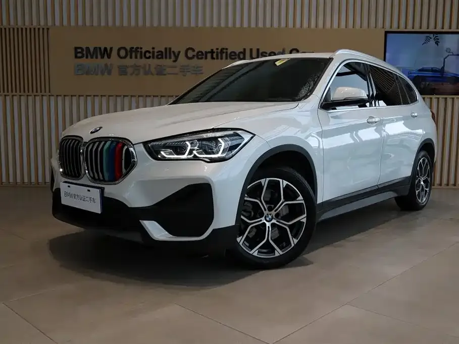 BMW X1 — фото 1