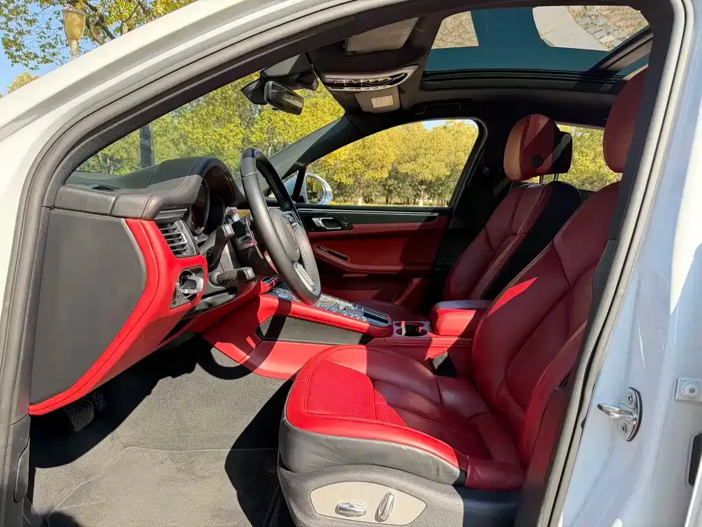 Porsche Macan 2021 из CN, фото 8