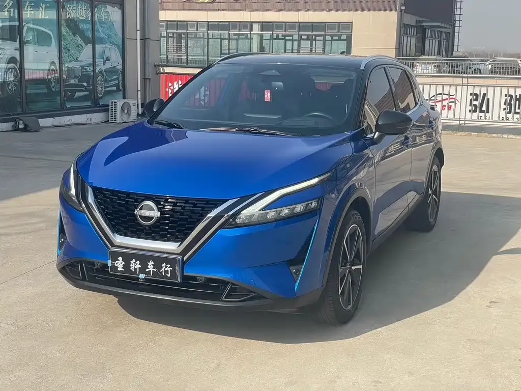 Nissan Qashqai — фото 1
