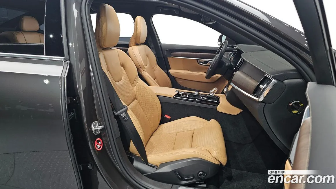 Volvo S90 2022 из KR, фото 2